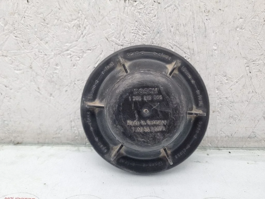 Priekšējā luktura pārsegs 1305219065