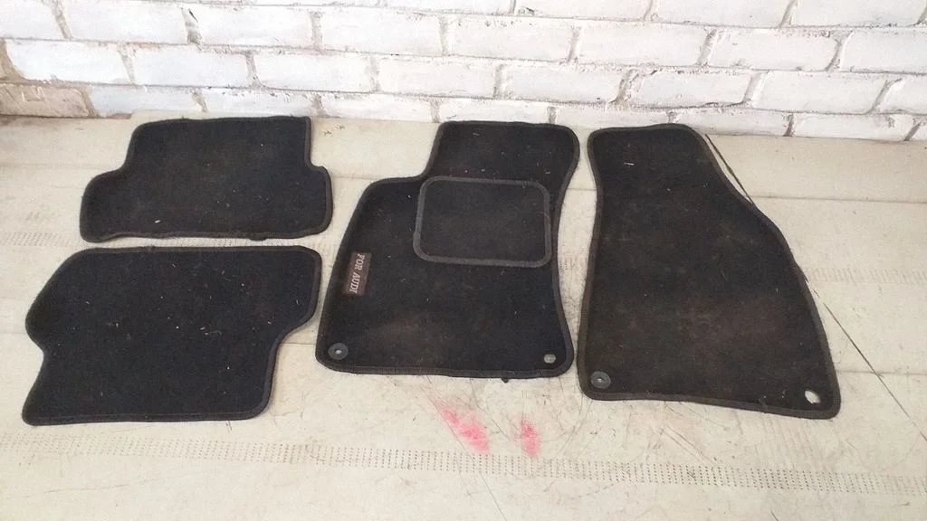 Car floor mat set – Skoda Octavia Mk3 (5E) (2013-2019)