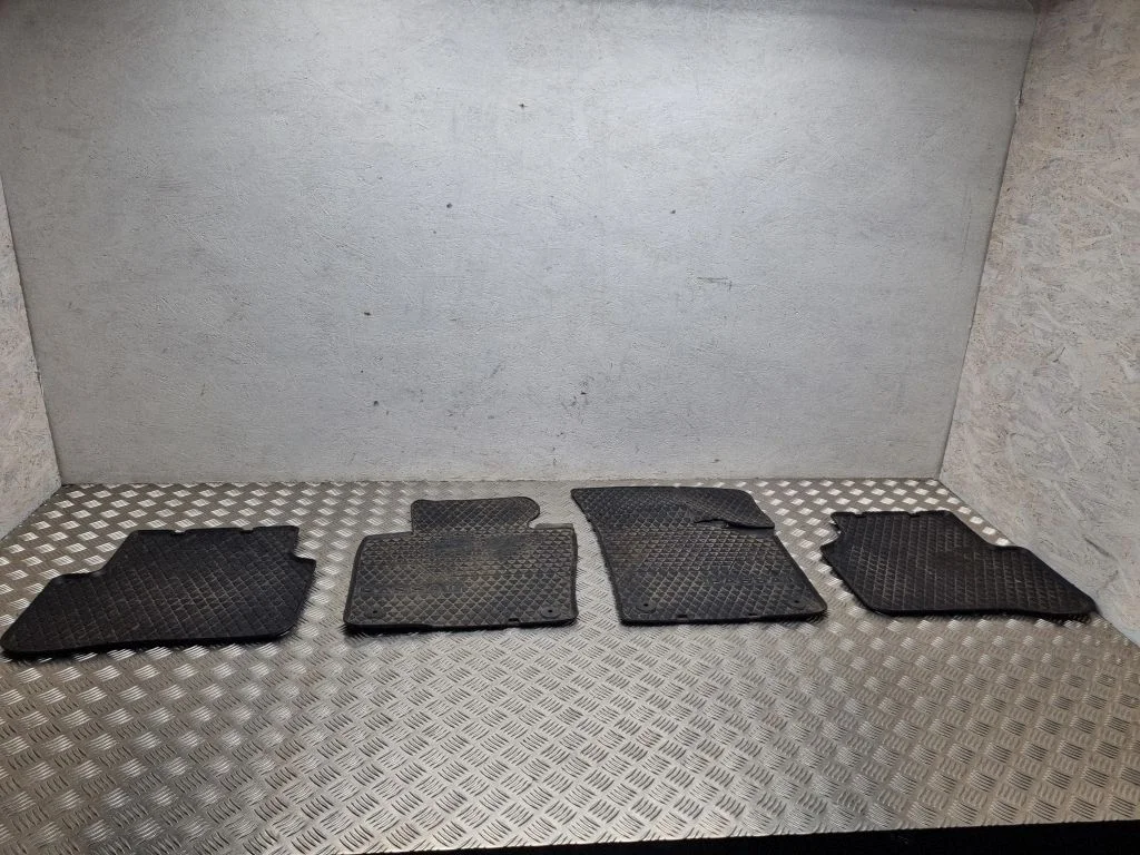 Car floor mat set – Volkswagen Passat CC (2008-2016)