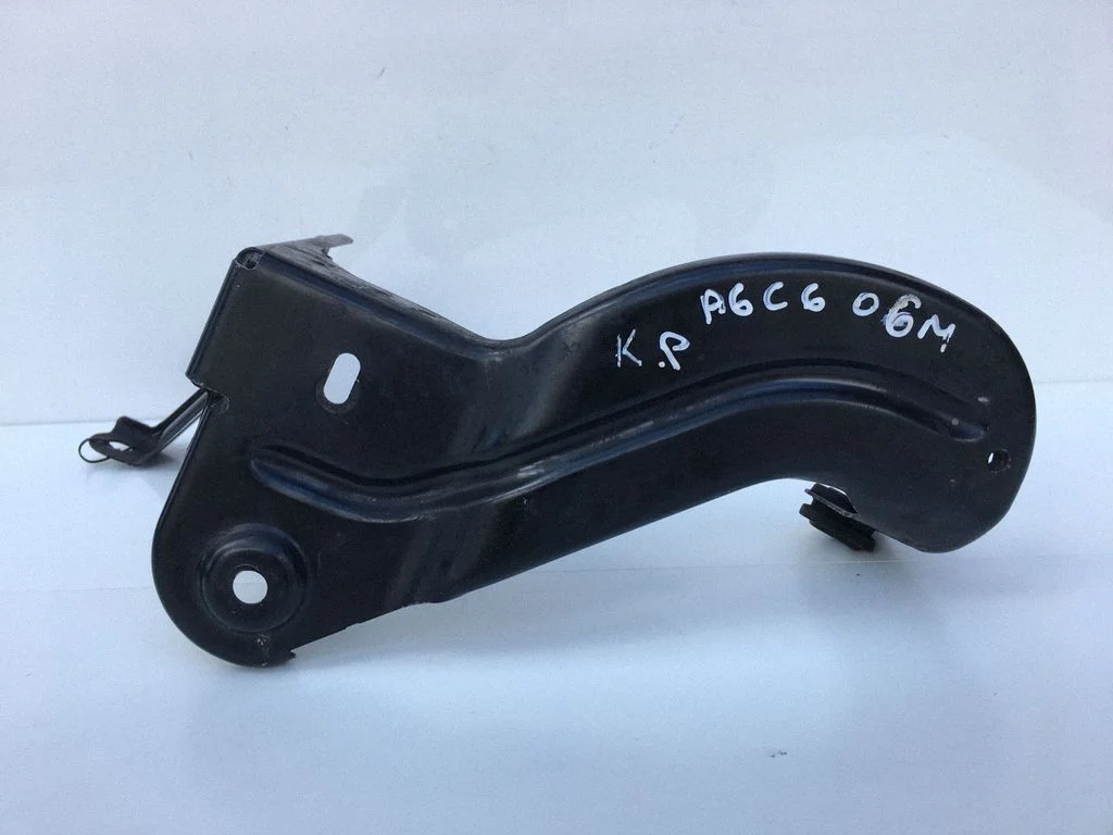 Intercooler pipe mounting bracket – Audi A6 Allroad C6 (2006-2011)