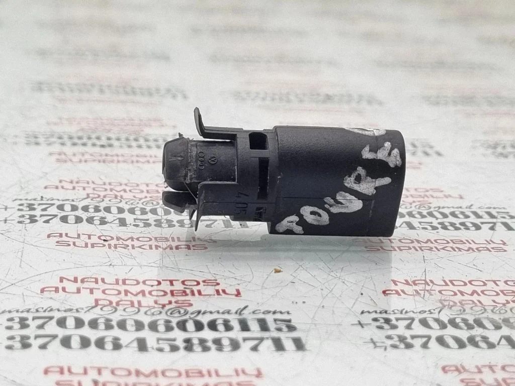 Outside/exterior temperature sensor – Volkswagen Touareg I (2002-2010)