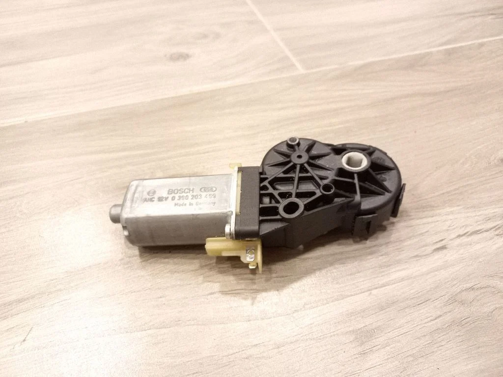 Seat adjustment motor – Audi A4 Allroad B8 (2008-2016)