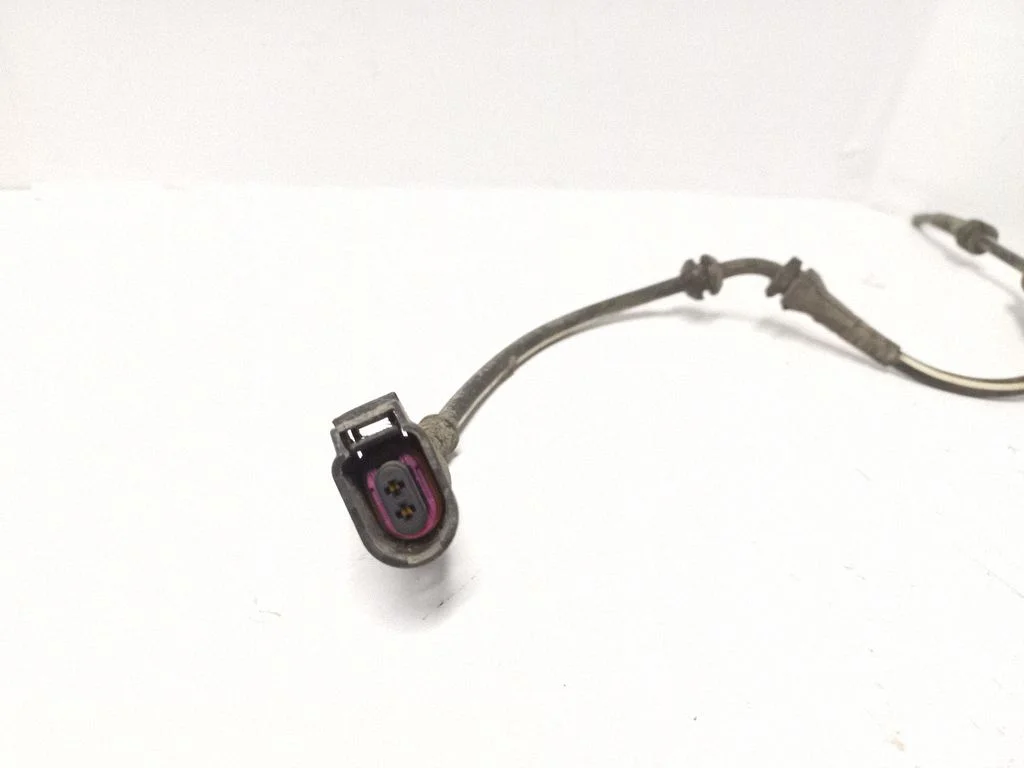 Rear ABS sensor wiring – Volkswagen Golf Plus (2005-2013)