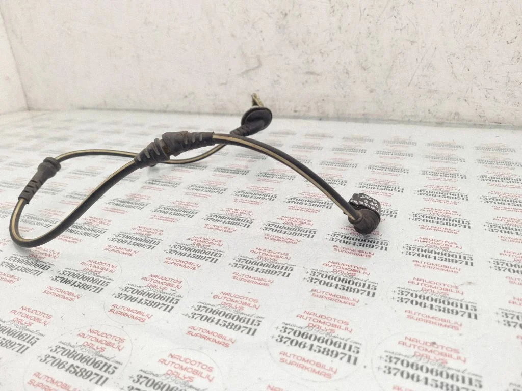 Front ABS sensor wiring – Volkswagen Touran II (2010-2016)