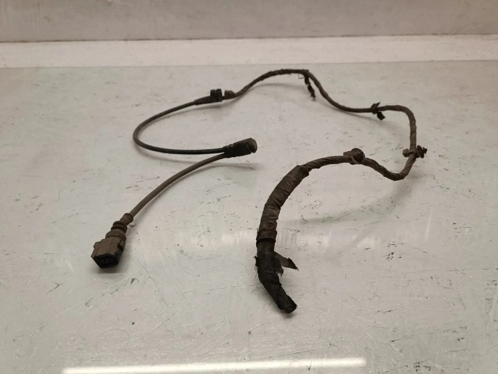 Front ABS sensor wiring – Audi A4 Allroad B8 (2008-2016)