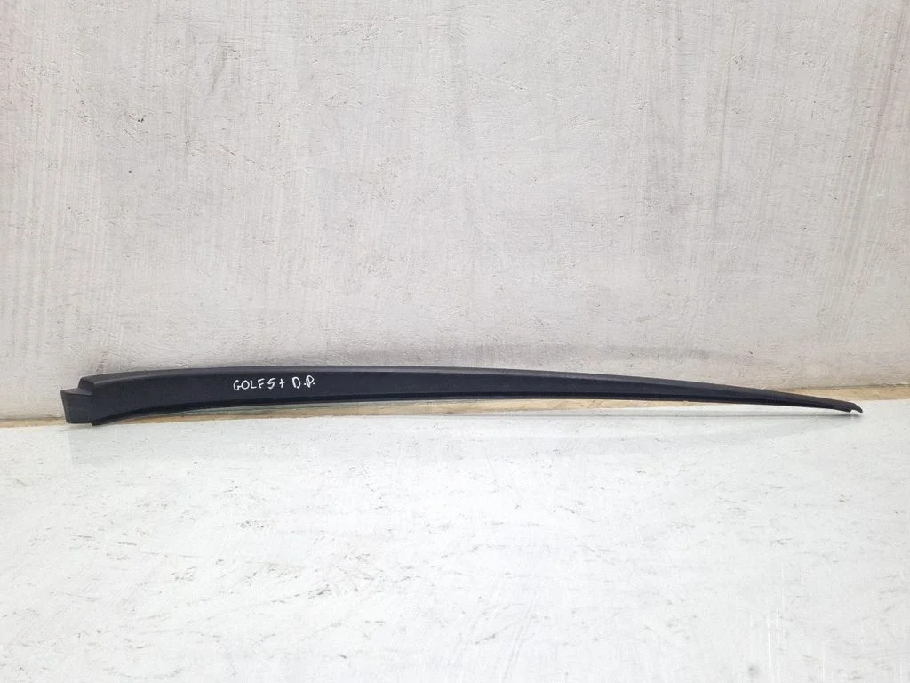 Listwa szyby przedniej – Volkswagen Golf Plus (2005-2013)