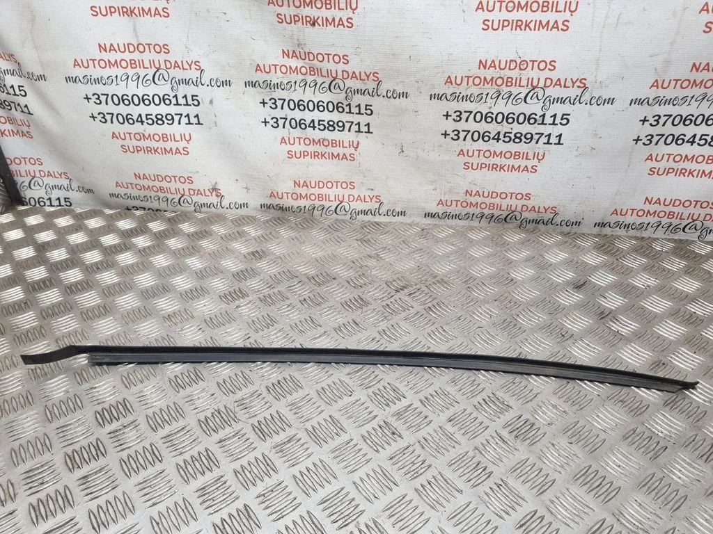 Esiklaasi liist 3B0854328C