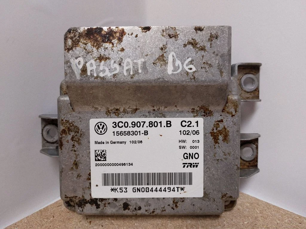 Hand brake control module – Volkswagen Passat B6 (2005-2010)