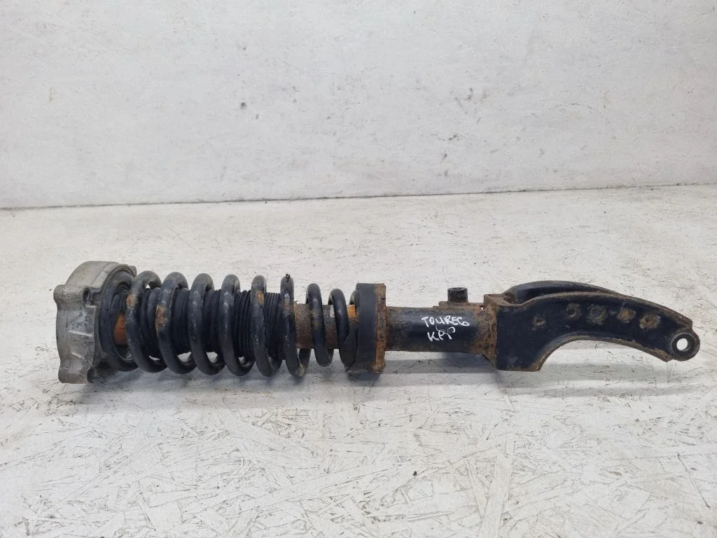 Front shock absorber with coil spring – Volkswagen Touareg I (2002-2010)