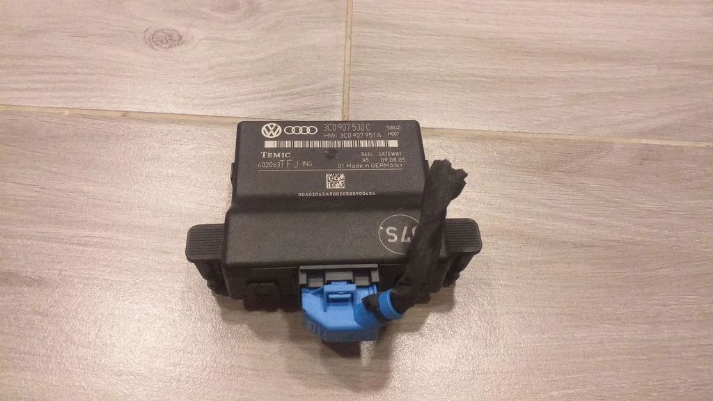 Gateway control module 3C0907530C