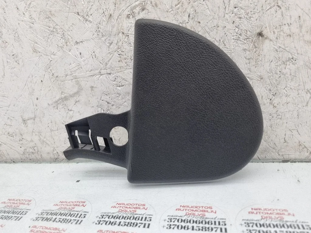 Seat trim – Volkswagen Touareg I (2002-2010)