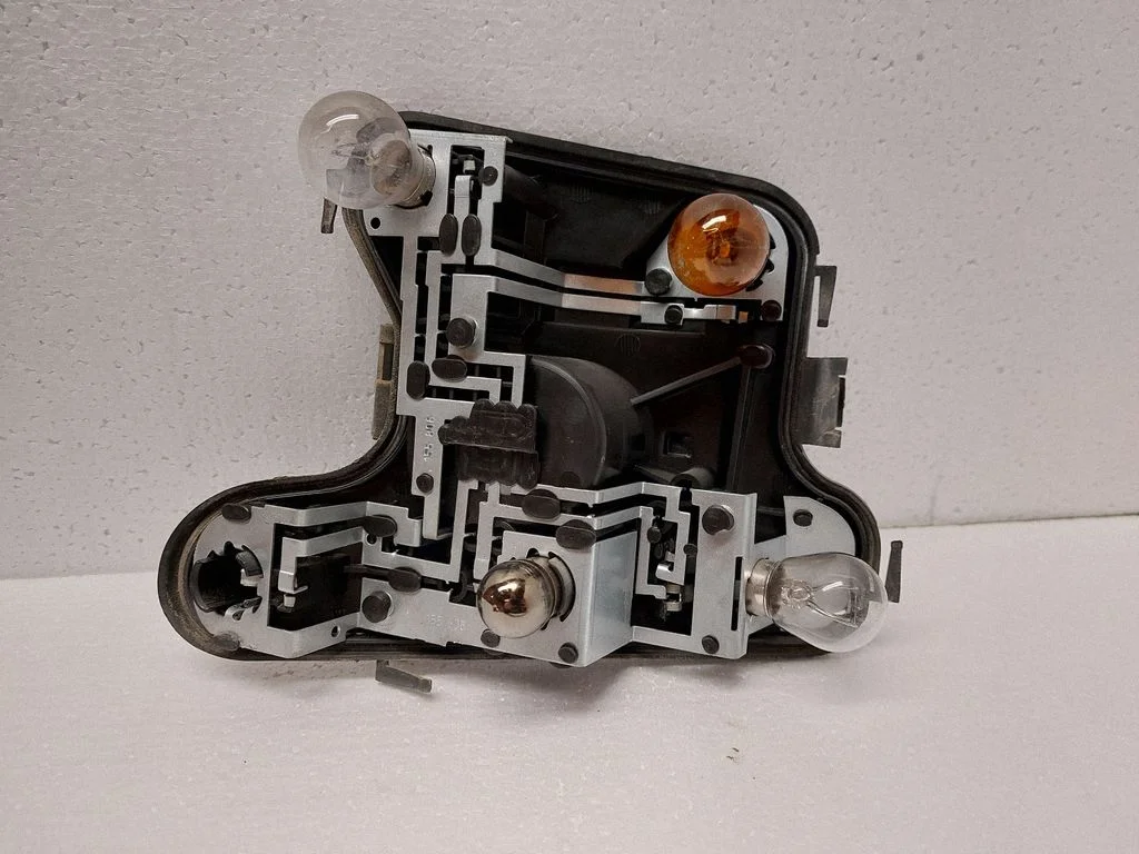 Tail light bulb cover holder – Audi A4 S4 B6 8E 8H (2001-2005)