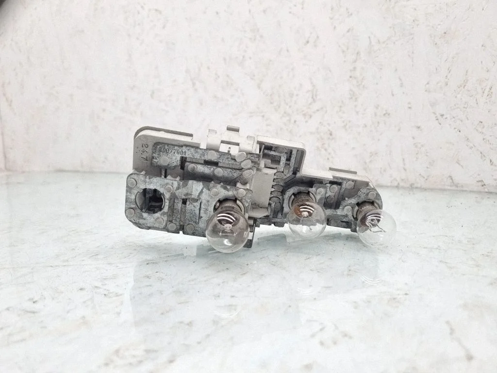 Pokrywa oprawki lampy tylnej – Audi A3 S3 8P (2003-2012)