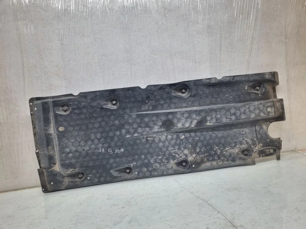 Side bottom protection 1K0825211E