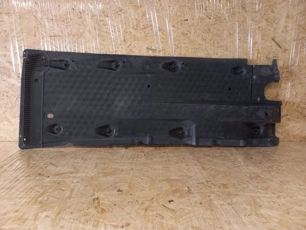 Side bottom protection 1K0825202BH