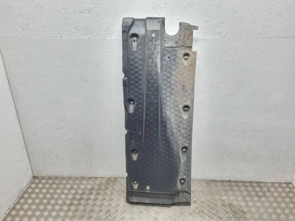 Side bottom protection 1K0825211E