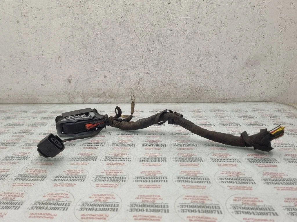 ABS module connector plug – Audi A4 Allroad B8 (2008-2016)
