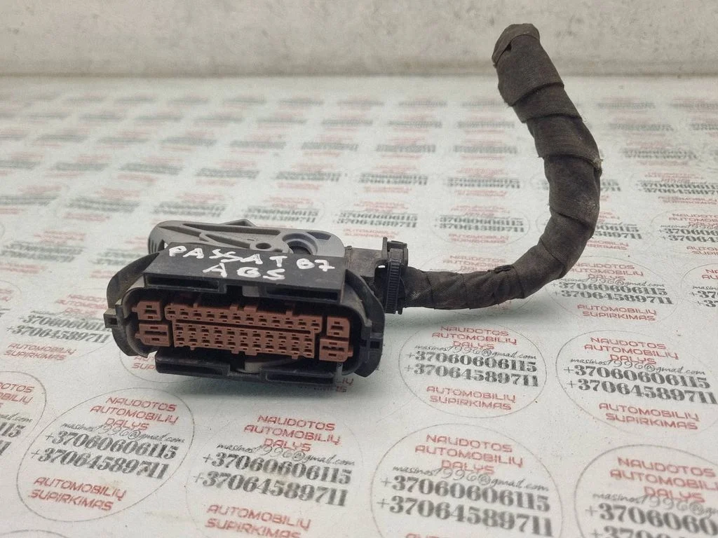 ABS module connector plug – Volkswagen Passat CC (2008-2016)