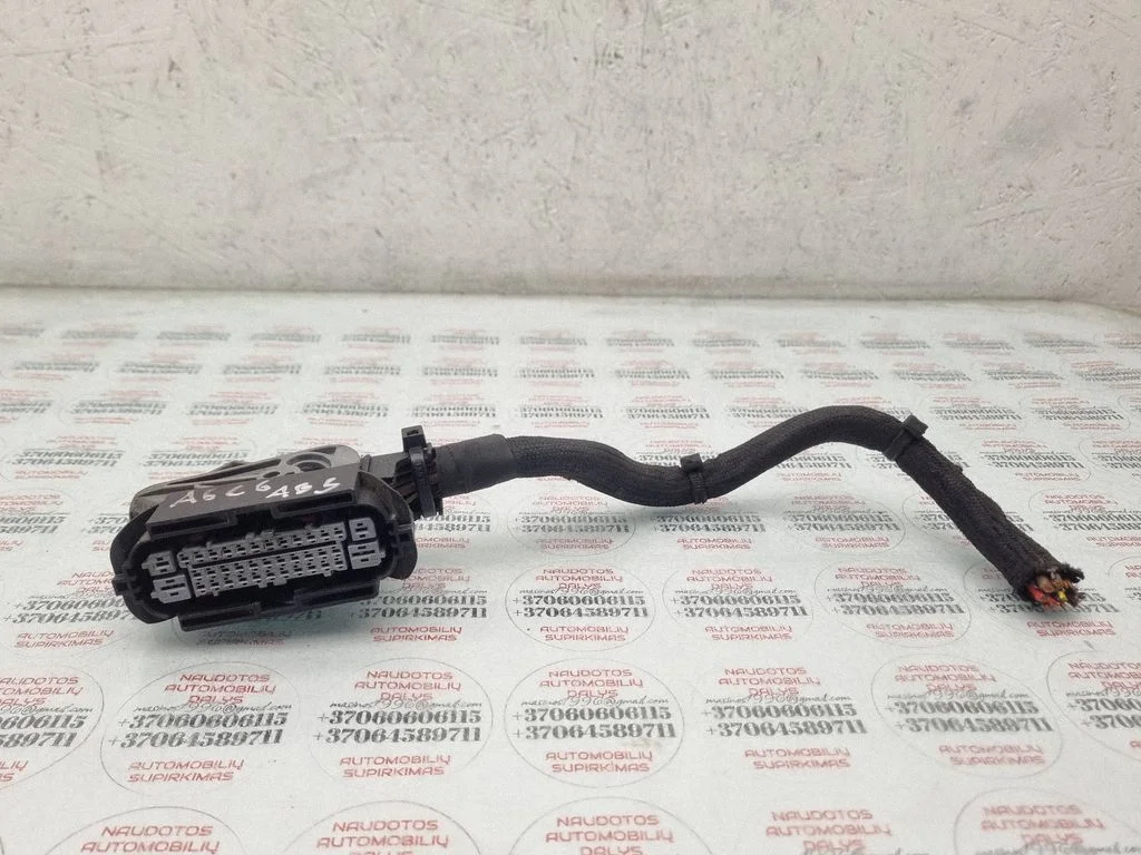 ABS module connector plug – Audi A6 Allroad C6 (2006-2011)