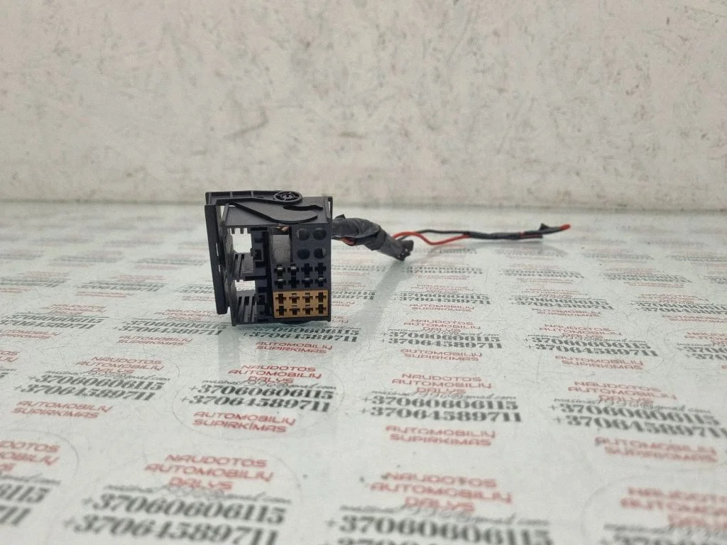 Sound system wiring loom – Volkswagen Touran II (2010-2016)