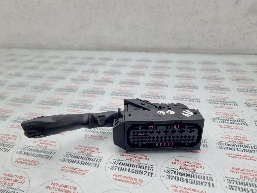 ABS module connector plug – Audi A4 S4 B6 8E 8H (2001-2005)