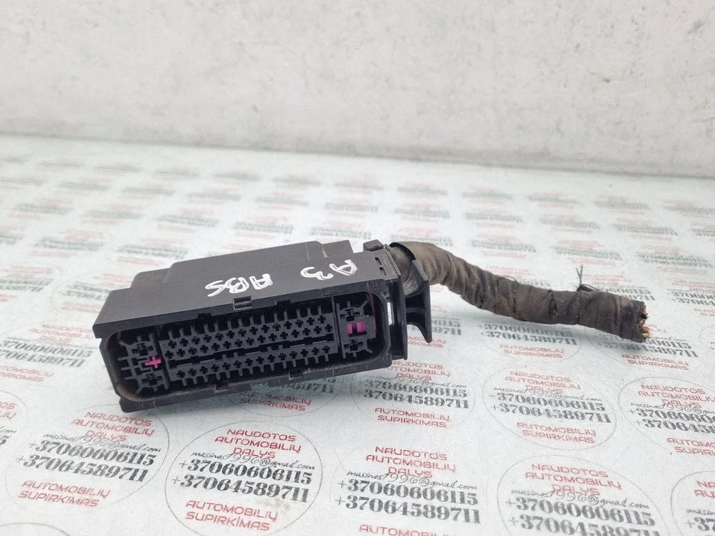 ABS module connector plug – Audi A3 S3 8P (2003-2012)