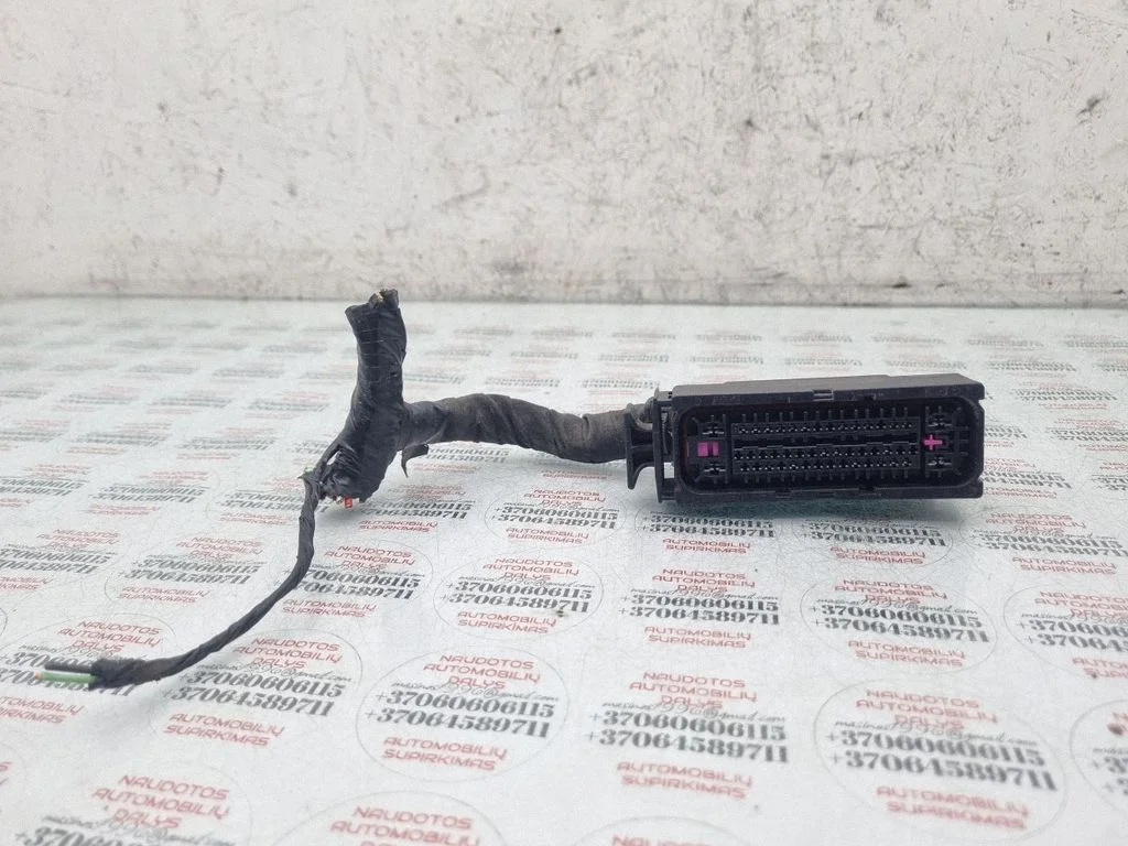 ABS module connector plug – Volkswagen Golf Plus (2005-2013)