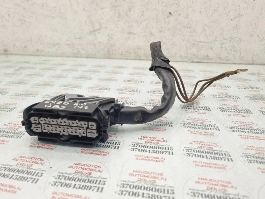ABS module connector plug – Seat Exeo (3R) (2008-2013)
