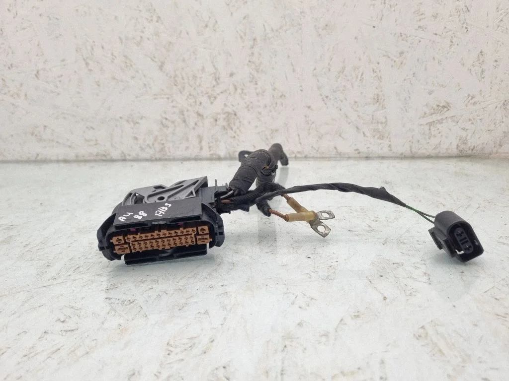 ABS module connector plug – Audi A4 Allroad B8 (2008-2016)
