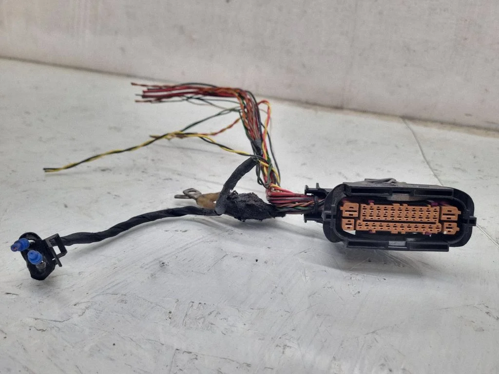 ABS module connector plug – Audi A4 Allroad B8 (2008-2016)