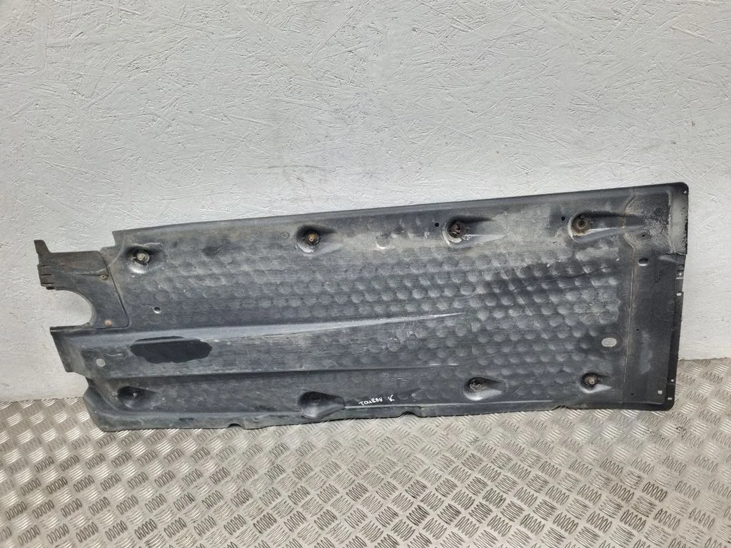 Side bottom protection 1K0825211E