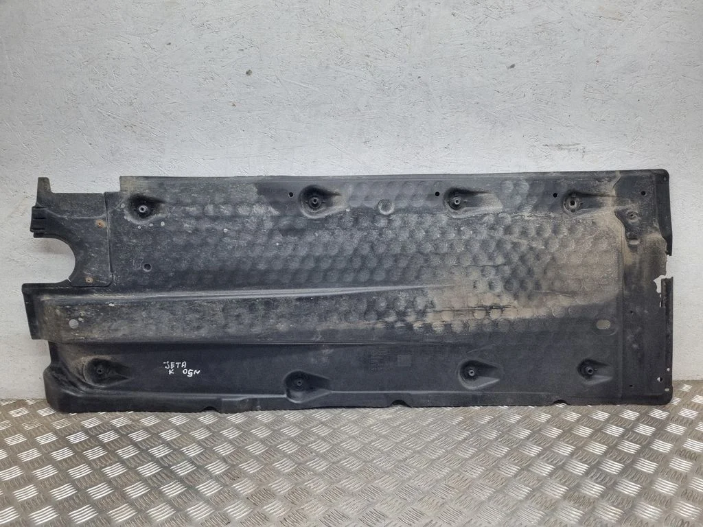 Side bottom protection 1K0825211E