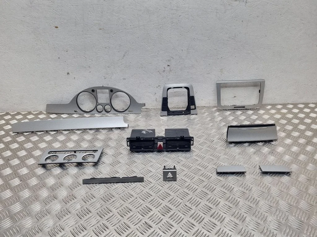 Salongi dekoratiivviimistluse komplekt – Volkswagen Passat CC (2008-2016)
