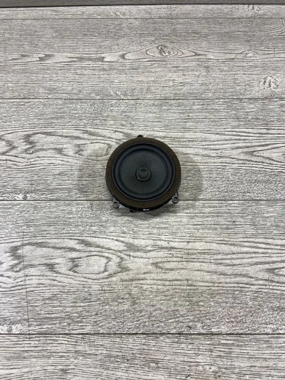 Front door speaker – BMW 3 Series F30 F35 F31 (2012-2018)