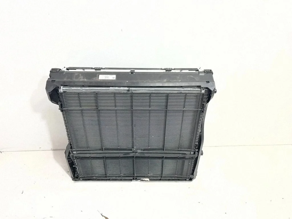 Radiatoru komplekts – BMW X5 G05 (2018-)