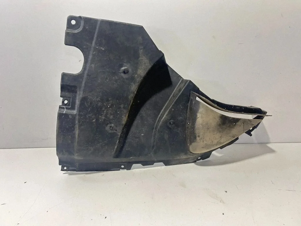 Priekšējais riteņa arkas dubļusargs – BMW X5M G05 F95 (2019-)