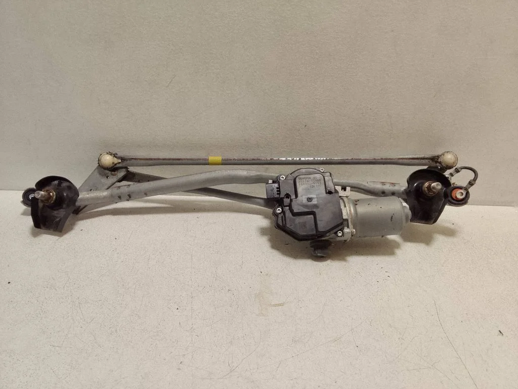 Front wiper linkage and motor 8511033460 – Lexus ES 300h (7th Gen) (2018-2025)