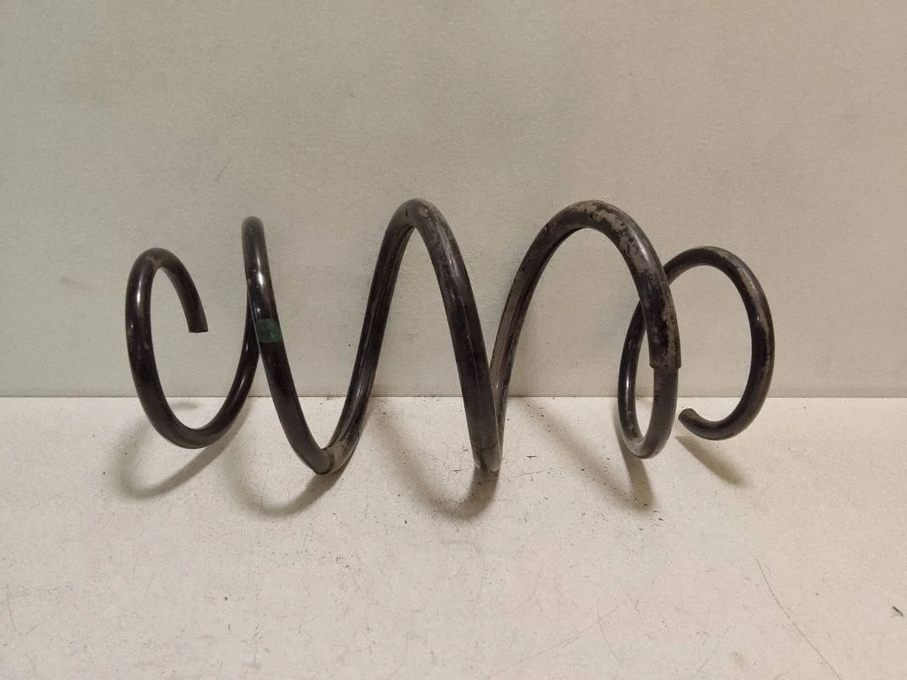 Front coil spring – Lexus ES 300h (7th Gen) (2018-2025)