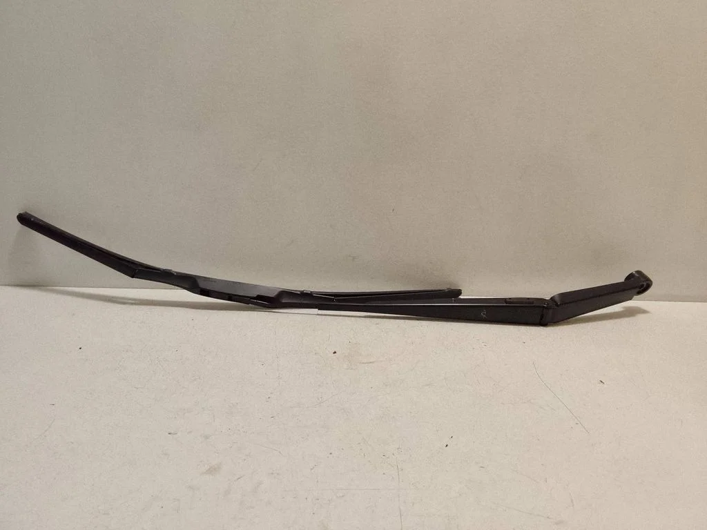 Front wiper blade arm 9150 – Lexus ES 300h (7th Gen) (2018-2025)
