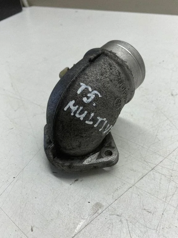 Gaisa caurule uz turbīnu 7H0129654B