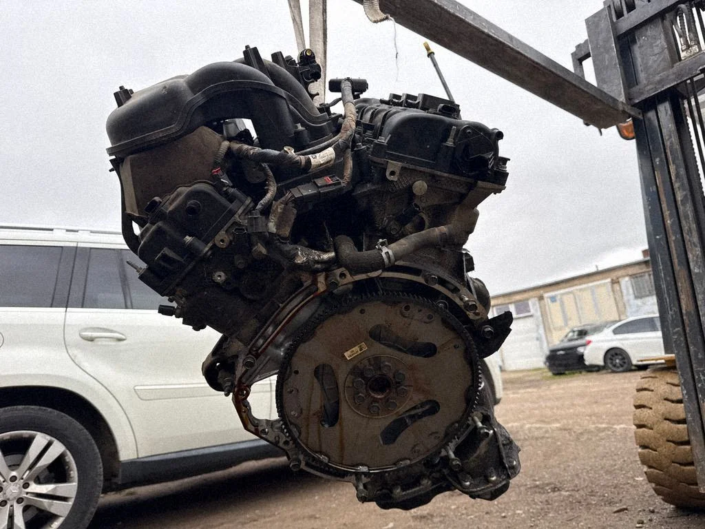 Engine P04893648AE