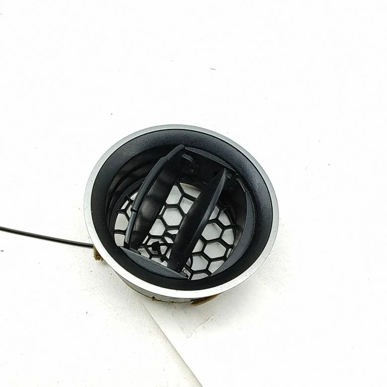 Dashboard air vent grill cover trim – Volkswagen Amarok (2010-2020)