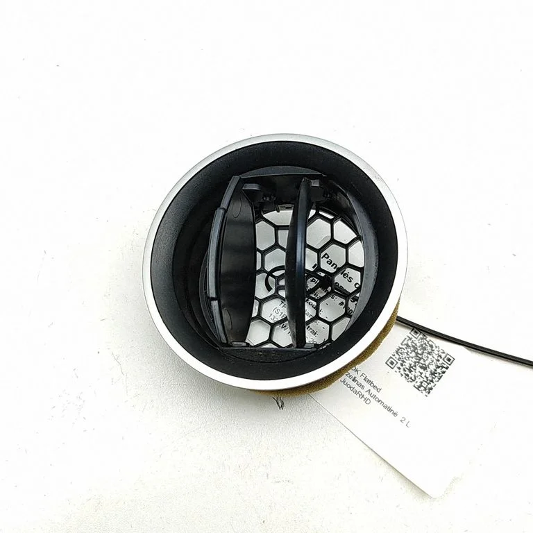 Dashboard air vent grill cover trim – Volkswagen Amarok (2010-2020)