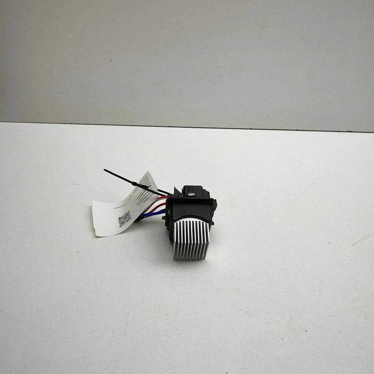 Rezystor dmuchawy T1014302UD3 – Omoda 7/C7 (2024-)