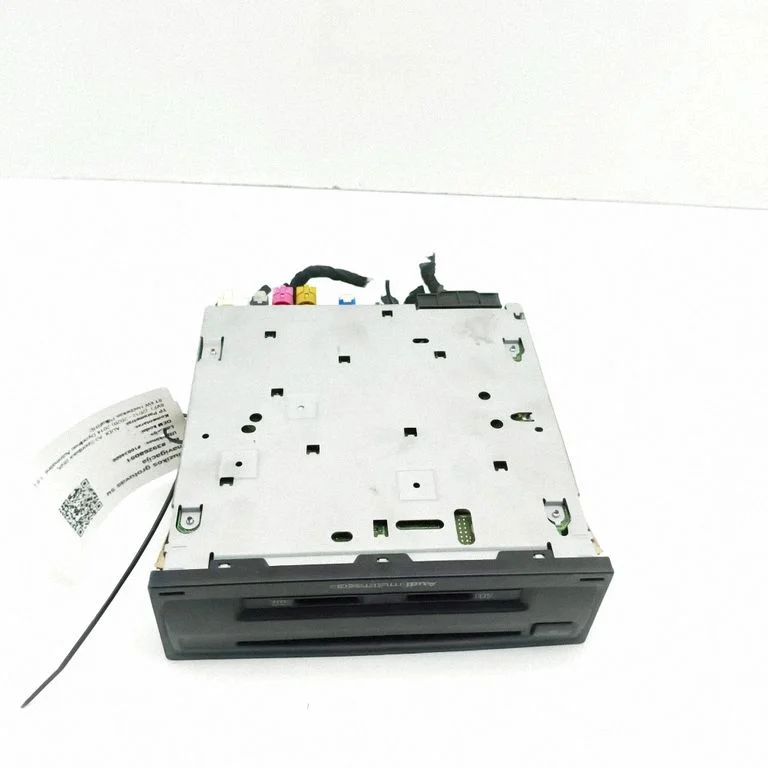 Navigatsiooni (GPS) juhtplokk 8V0035874B