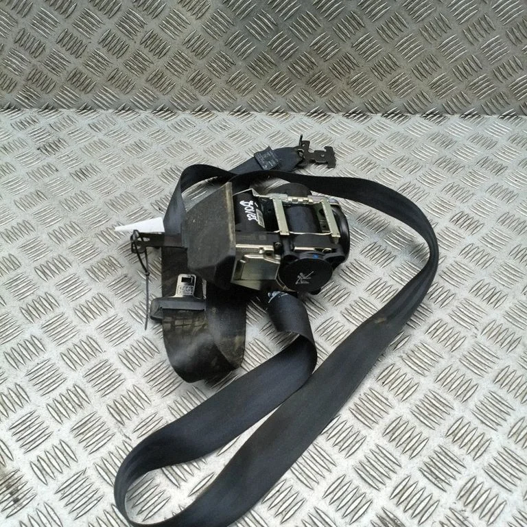Front seatbelt – Volvo S90, V90 (2016-)