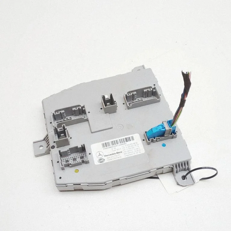 Kere juhtmoodul – Mercedes-Benz C-klass W205 (2014-2021)