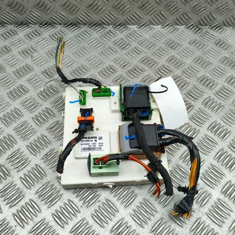 Central body control module 32217666