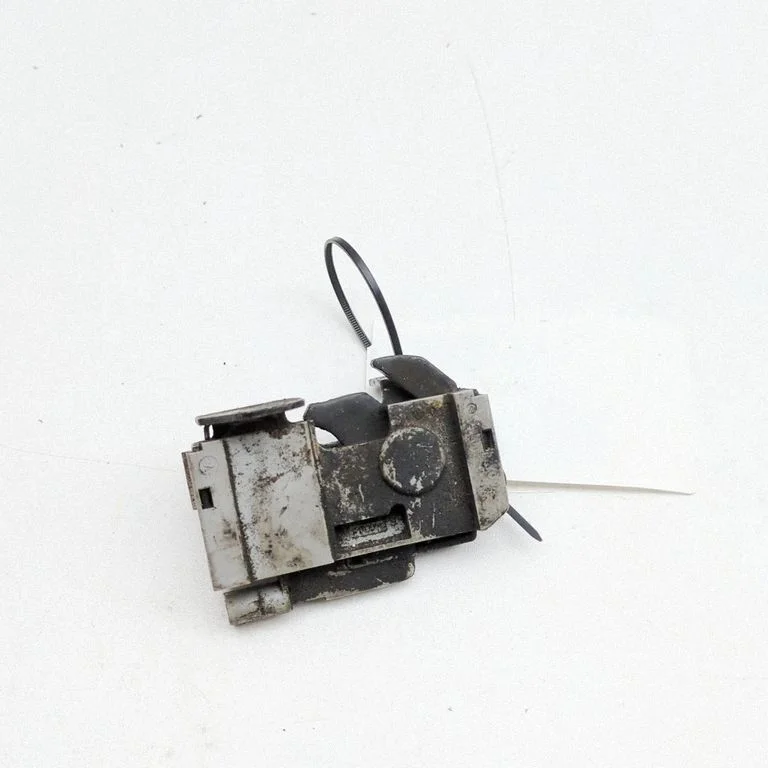 Engine bonnet/hood lock/catch A2048800260