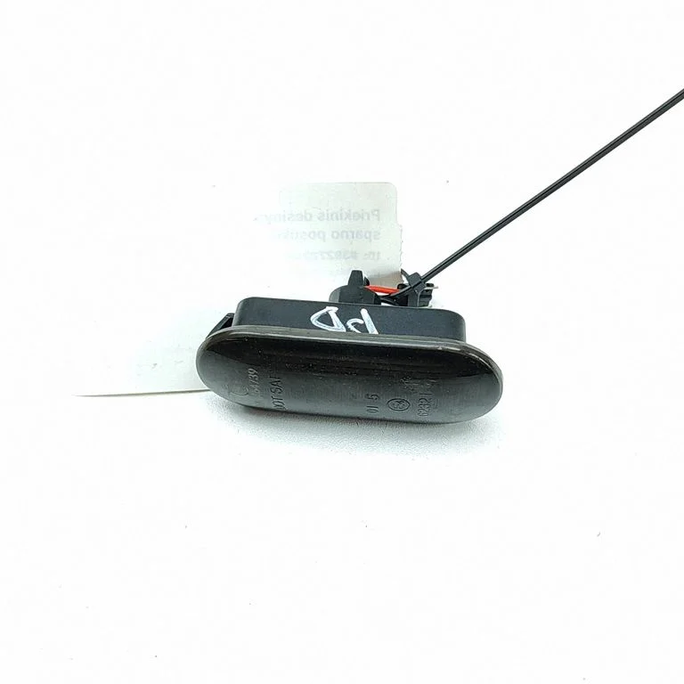 Front fender indicator light 7E0949117